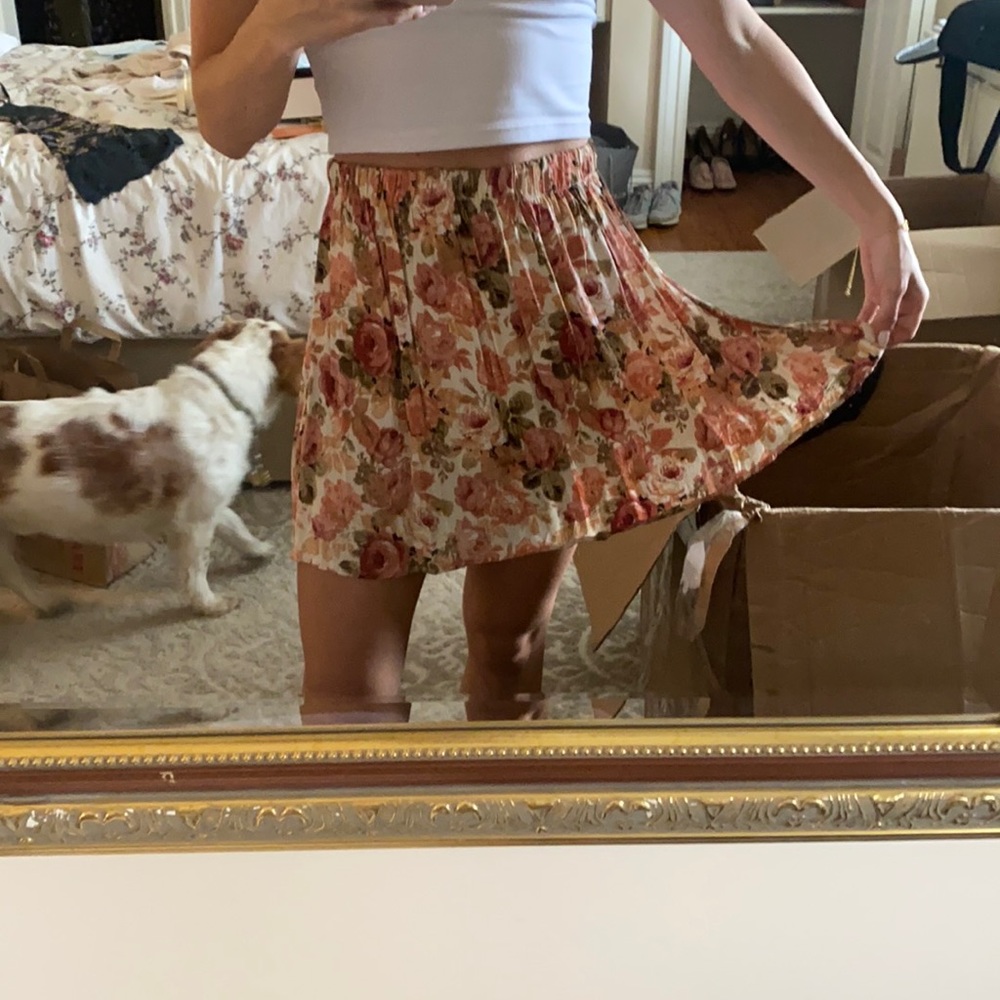 Pretty mini skirt